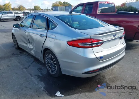 2018 Ford Fusion Hybrid Titanium из США, поврежденный, VIN 3FA6P0RUXJR141547